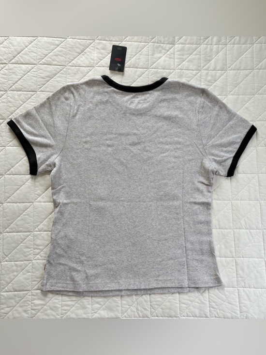 Levi’s NWT Saddle Up Graphic Ringer Tee Shirt - Size XL - Picture 5 of 5